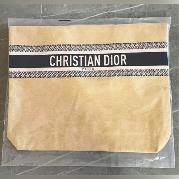 Dior Canvas Tote Bag - Picture 4 of 4